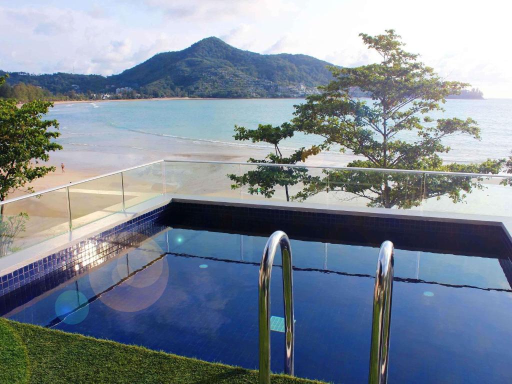 Dubai and Phuket - 10 Nights