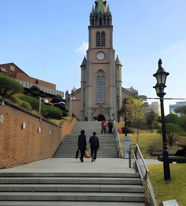 South Korea Adventure: Seoul & Jeju Island Getaway – 7 Nights