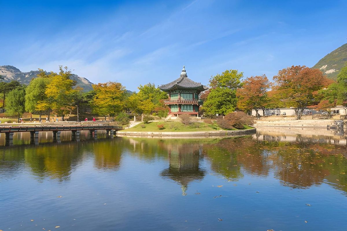 South Korea Highlights: 7-Night Seoul & Busan Getaway