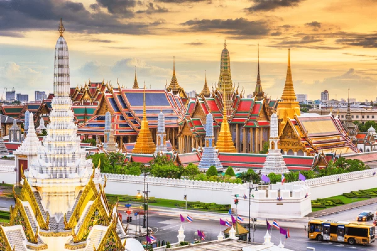 Bangkok to Paradise: 13 Nights of Temples and Beaches