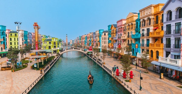 Hanoi Holiday