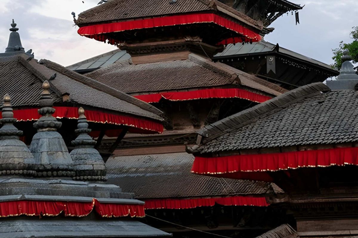 Discover Nepal: Culture, Wildlife & Himalayan Trekking – 11 Nights