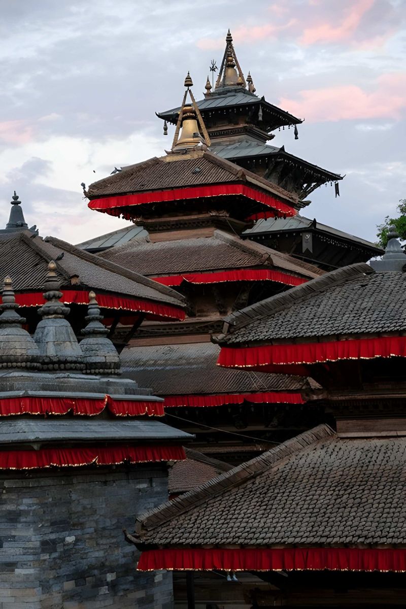 Discover Nepal: Culture, Wildlife & Himalayan Trekking – 11 Nights