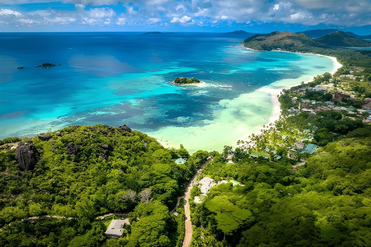 10-Night Dubai & Seychelles Vacation: From Skyline Views to Island Paradise