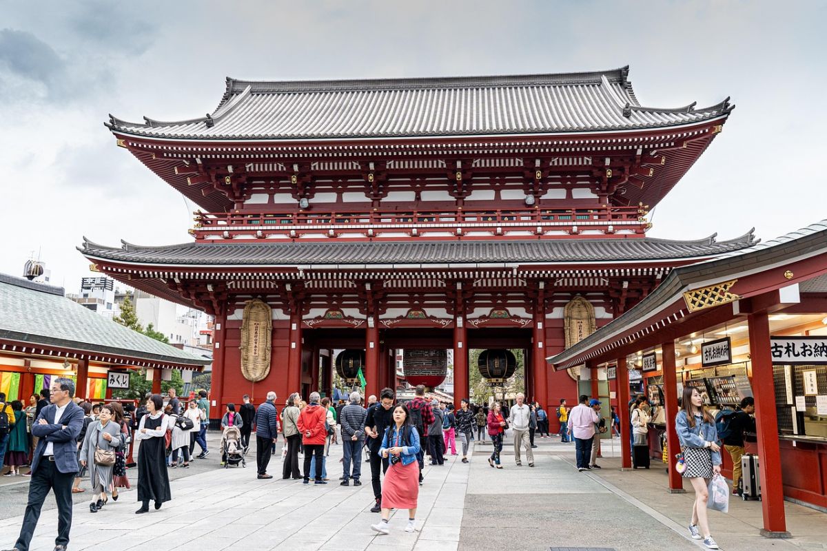 Tokyo Holiday